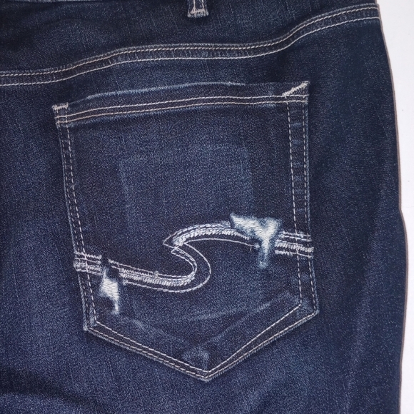 Silver Jeans Women's Size 18 Sam Cropped Distressed Jeans - Picture 8 of 11